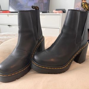 Dr.Marten’s Women’s Spence Chelsea Boots
